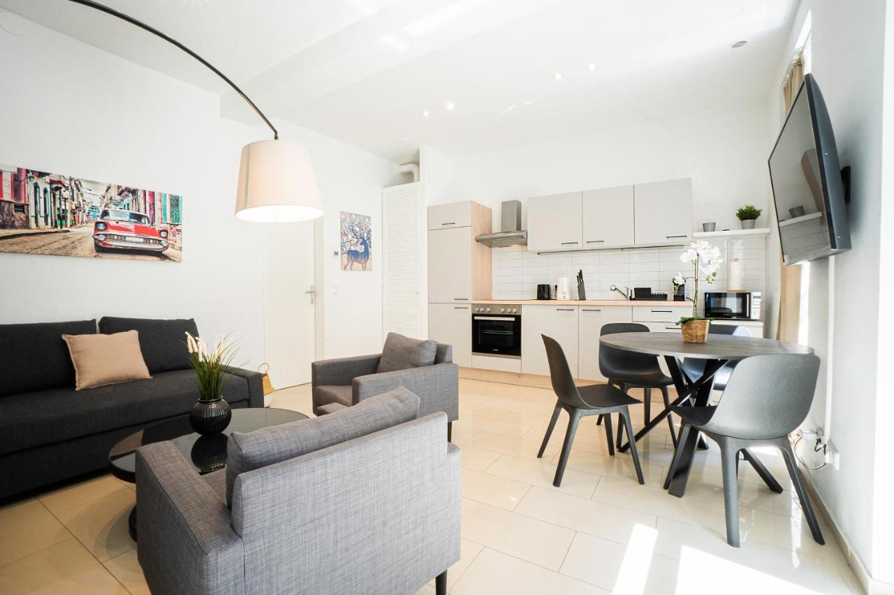 Chic Newly-Renovated Apartment Steps From Subway In Vienna'S Hernals District מראה חיצוני תמונה