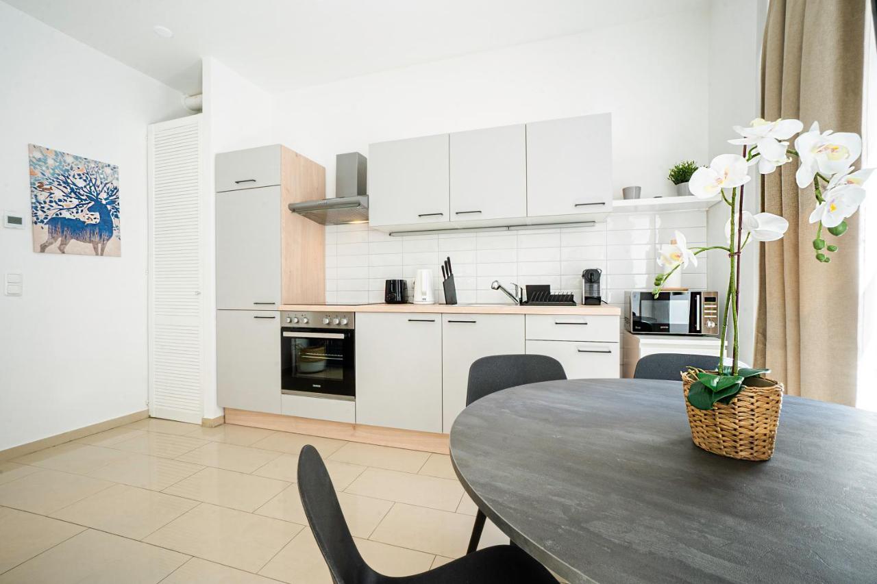 Chic Newly-Renovated Apartment Steps From Subway In Vienna'S Hernals District מראה חיצוני תמונה