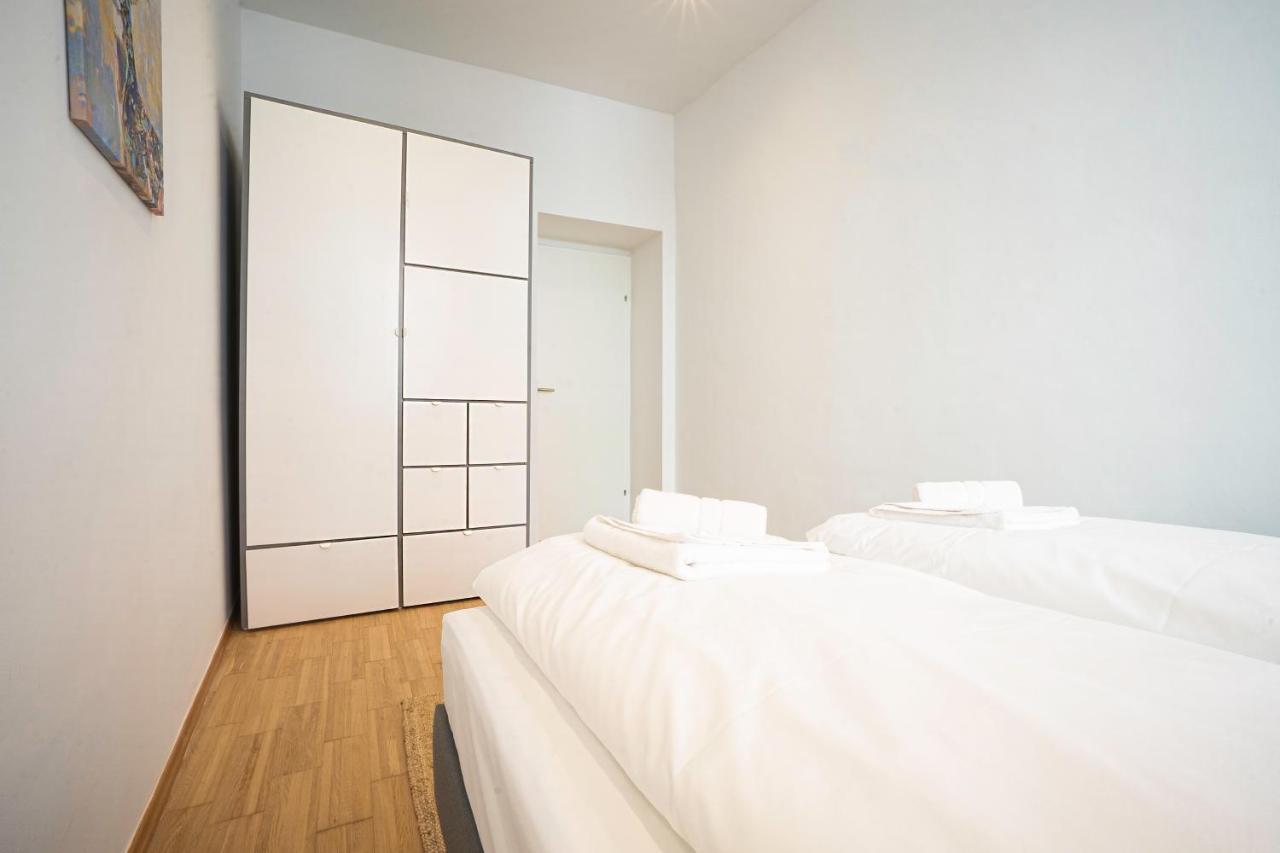 Chic Newly-Renovated Apartment Steps From Subway In Vienna'S Hernals District מראה חיצוני תמונה