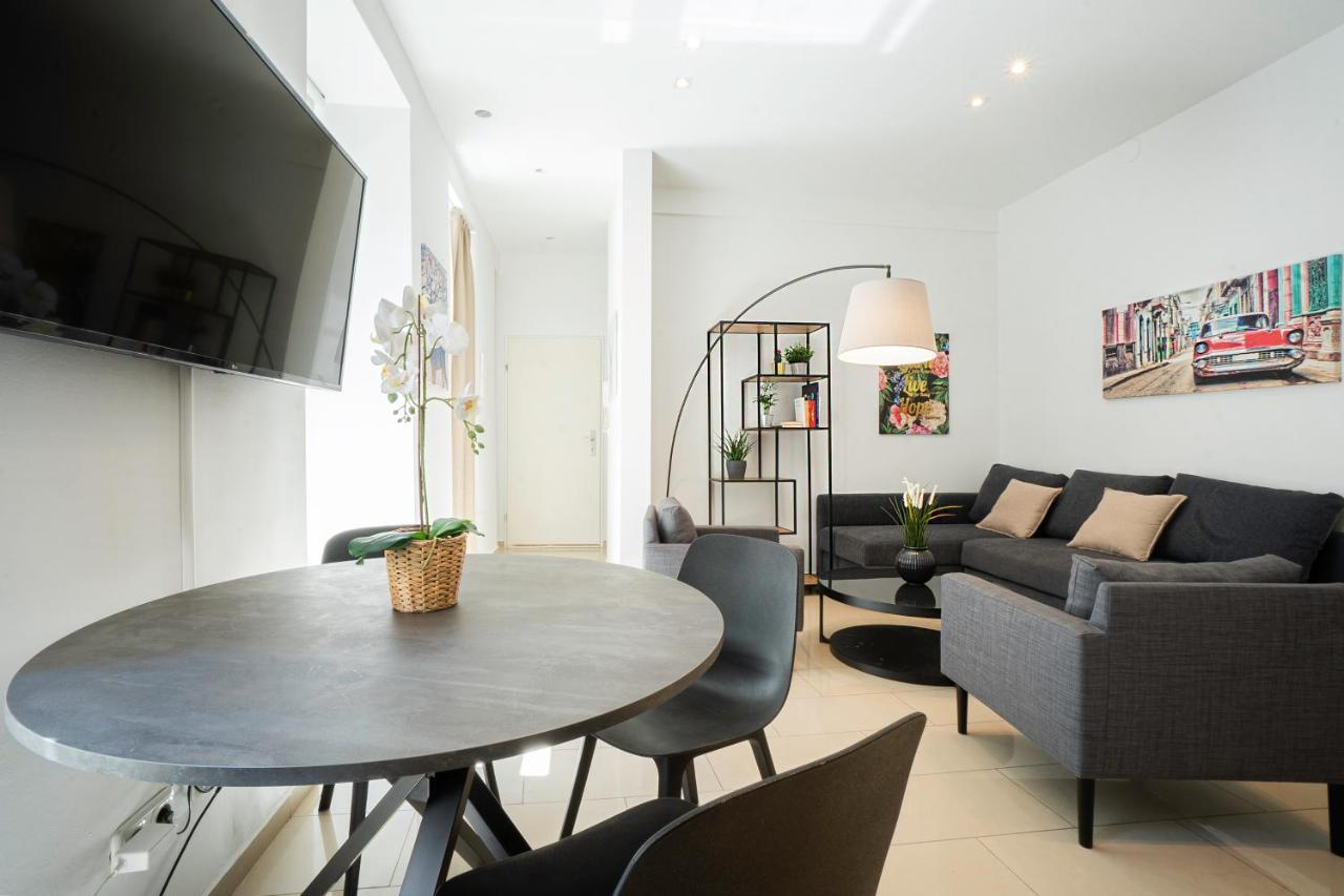 Chic Newly-Renovated Apartment Steps From Subway In Vienna'S Hernals District מראה חיצוני תמונה