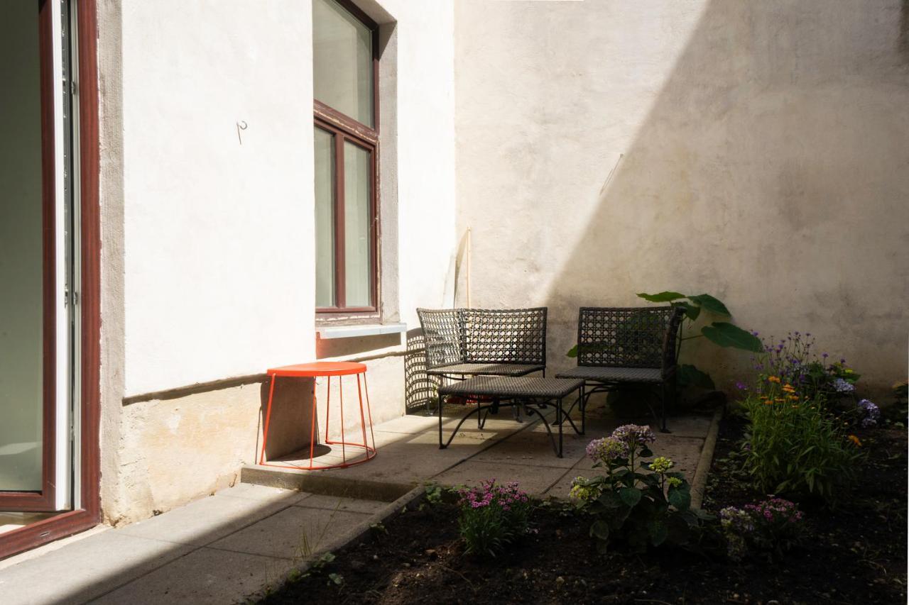 Chic Newly-Renovated Apartment Steps From Subway In Vienna'S Hernals District מראה חיצוני תמונה